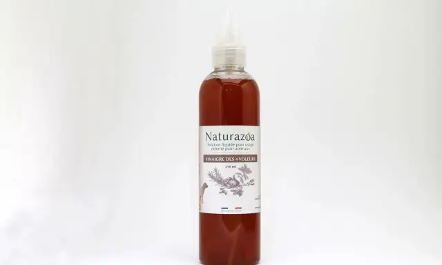Bouteille de vinaigre des 4 voleurs, solution pour usage externe animal. Idéal pour le traitement puce chien vinaigre.