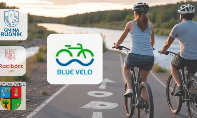 Para rowerzystów na ścieżce nad rzeką, obok logo "BLUE VELO".