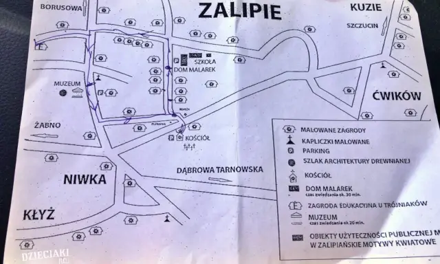 Mapa Zalipia z zaznaczonymi atrakcjami: malowane zagrody, kapliczki, muzeum, dom Malarek. Idealna do zwiedzania!