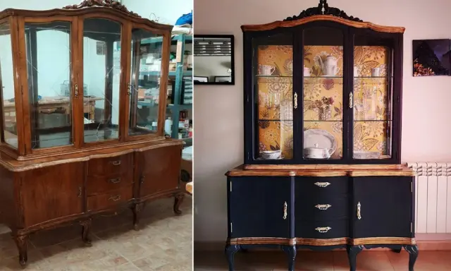 Transformación de un mueble antiguo de madera: antes, un aparador oscuro; después, pintado de azul marino con detalles dorados y papel tapiz floral.
