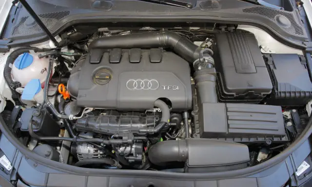 Audi 40 TFSI: Pełna analiza silnika 2.0 TFSI. Warto go kupić?
