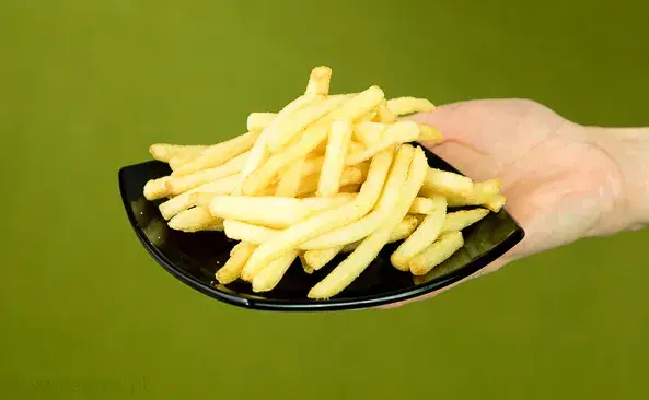 McDonald's: Ile ważą duże frytki? Gramatura, kalorie i TikTok