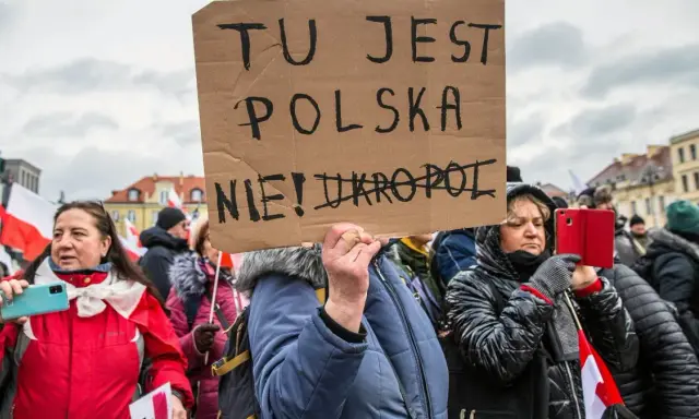Polska-Ukraina: Co przewieźć przez granicę? Uniknij kłopotów!