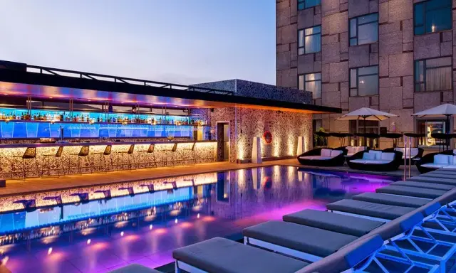 Hotel Catalonia Barcelona Plaza: Comodidad y ubicación inigualables