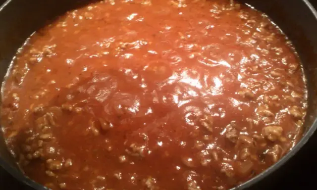 Perfekcyjny sos do spaghetti: Przepisy, triki, bez błędów!
