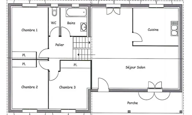 Plan maison 55 m2 : 3 chambres, séjour, cuisine, salle de bain, WC et porche. Idéal pour une famille.