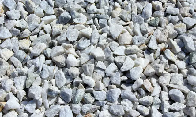 Cena tony kruszywa w Polsce: Ile naprawdę kosztuje Twój materiał?