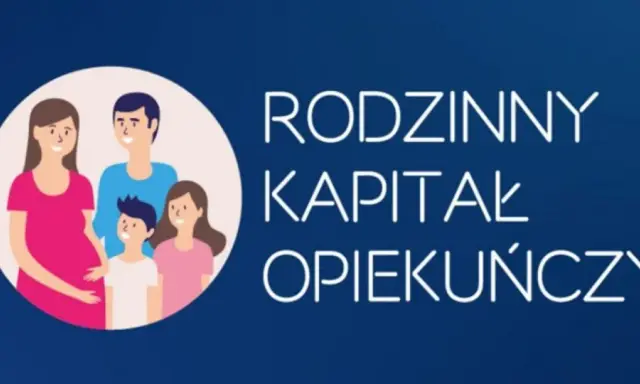 Ilustracja przedstawia uśmiechniętą rodzinę: ciężarną kobietę, mężczyznę i dwójkę dzieci. Obok widnieje napis "RODZINNY KAPITAŁ OPIEKUŃCZY".