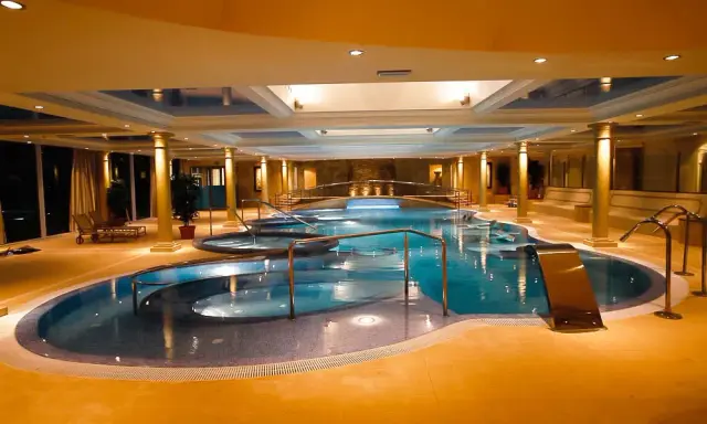 Hotel Puente Viesgo Balneario: Relájate en el mejor spa de Cantabria