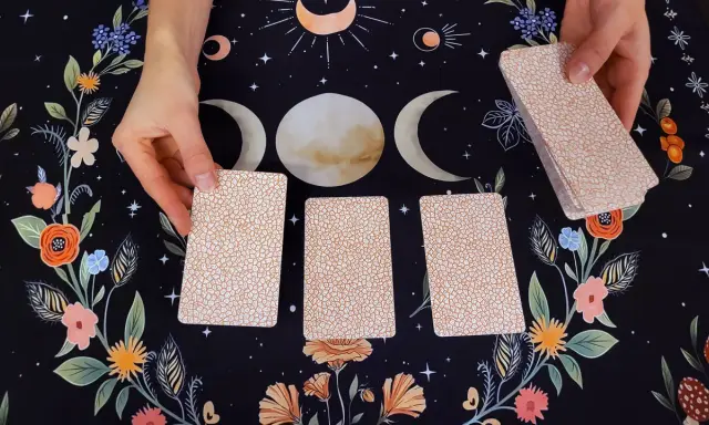 Tarot dla początkujących: Samodzielnie wróć do swojej intuicji!