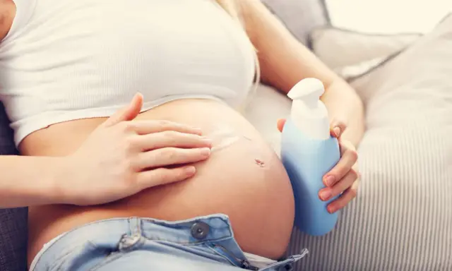 Zapobieganie rozstępom w ciąży: Co naprawdę działa?