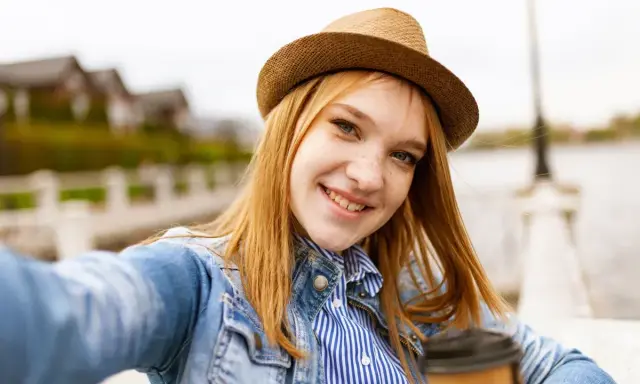 Twoja cyfrowa wizytówka: jak zrobić idealne zdjęcie profilowe na FB?