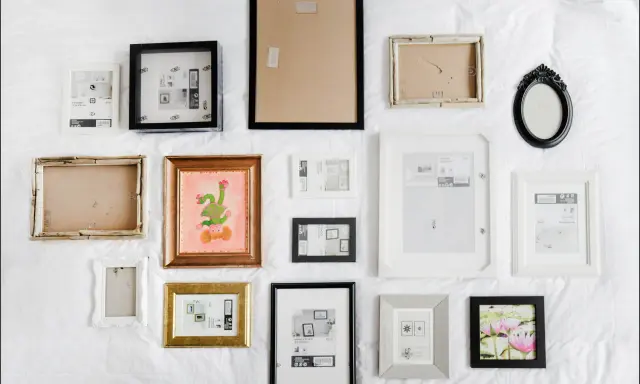 Stwórz galerię zdjęć na ścianie: Planuj, wieszaj, zachwycaj!