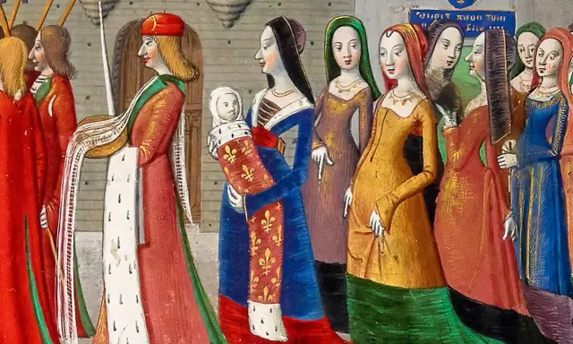 En procession från medeltiden år. En man med röd mössa bär en baby i en blå dräkt med gyllene liljor. Kvinnor i färggranna kläder följer.