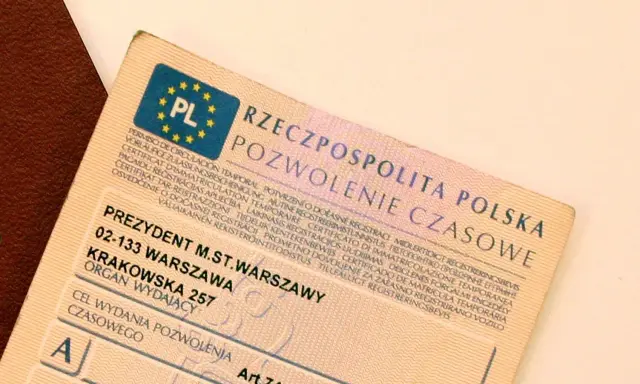Polski dowód rejestracyjny pojazdu, pozwolenie czasowe wydane w Warszawie.