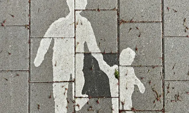 Wniosek o pozbawienie praw rodzicielskich ojca: Co musisz wiedzieć?