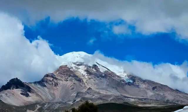 ¿Cuál es la montaña más grande? La sorprendente verdad de 3 cumbres