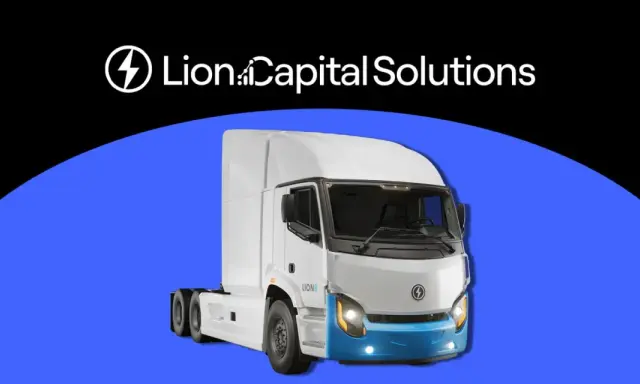 Camion électrique blanc de Lion.Capital Solutions, prêt à atténuer le ride du lion sur les routes.