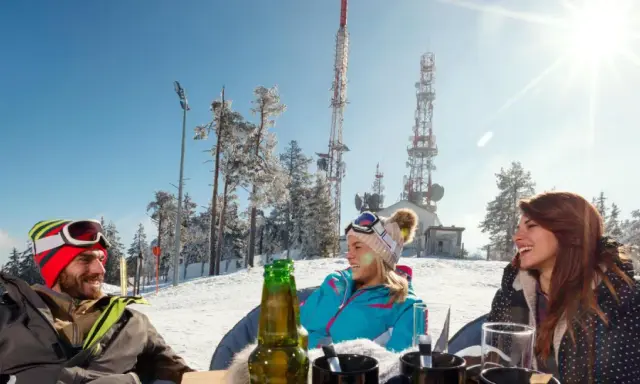 Czy grzaniec ma alkohol? Rozwiewamy mity i wyjaśniamy fakty