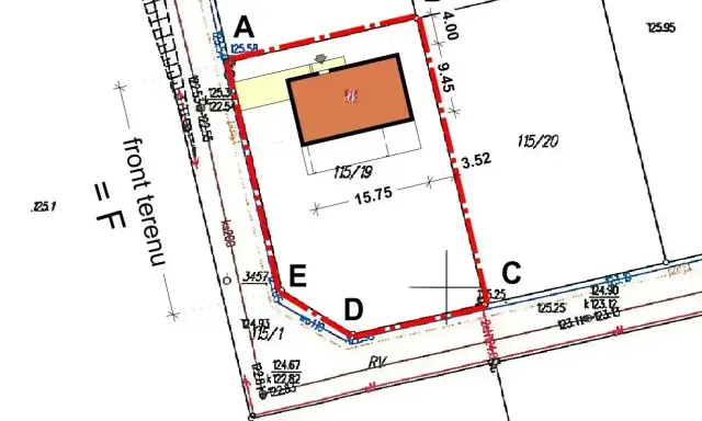 Plan sytuacyjny z zaznaczonym budynkiem rekreacji indywidualnej. Widać granice działki, wymiary i oznaczenia.