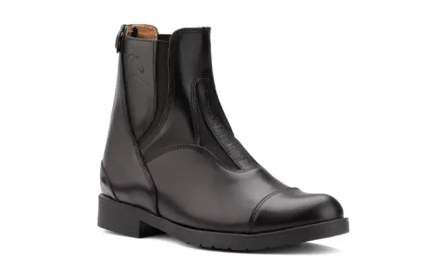 Buty jeździeckie damskie: Oficerki czy sztyblety? Wybierz mądrze!