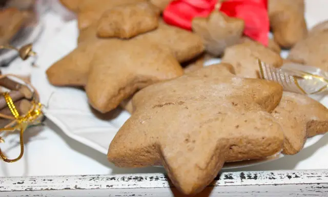 Miękkie pierniczki: przepis, który zawsze się udaje! Bez twardych ciastek.