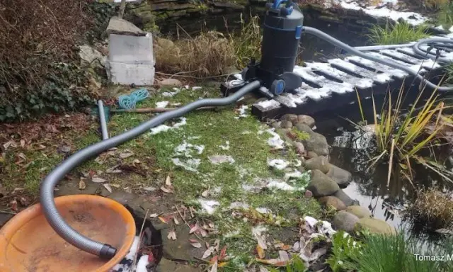 Jak zrobić odkurzacz do oczka wodnego DIY? Oszczędź i wyczyść!
