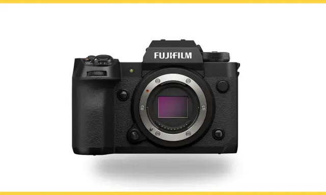 Czarny aparat Fujifilm xh2 z obiektywem.