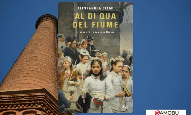 Copertina del romanzo "Al di qua del fiume" di Alessandra Selmi, con un gruppo di bambine in abiti bianchi. La storia, un riassunto della famiglia Crespi, è ambientata vicino a un imponente camino in mattoni.