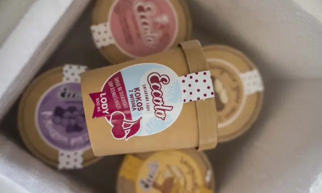 Lody nie rozmrożą się! Transport bez lodówki turystycznej