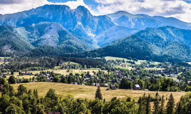 Zakopane atrakcje: przewodnik na każdą porę roku i pogodę
