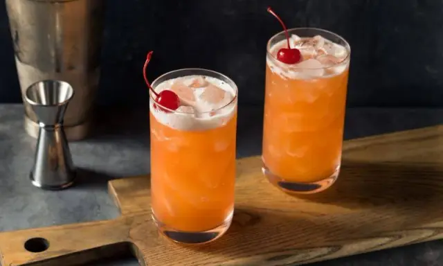 Drinki z białym rumem: Proste przepisy na domowy bar i klasyki