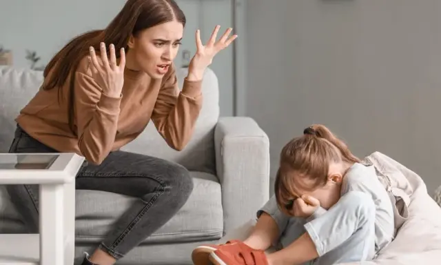 Jak nie krzyczeć na dziecko? Spokojne rodzicielstwo bez poczucia winy