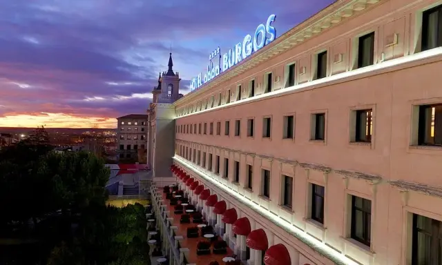 Hotel Abba Burgos: ¿El 4 estrellas con vistas a la Catedral que busca?