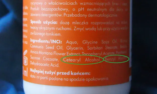 Składniki INCI: Aqua, Glycine Soja Oil, Ricinus Communis Seed Oil, Glycerin, Sorbitan Stearate, Arnica Montana Flower Extract, Tocopheryl Acetate, Panthenol, Sucrose Cocoate, Cetearyl Alcohol, Benzyl Alcohol, Dehydroacetic Acid.