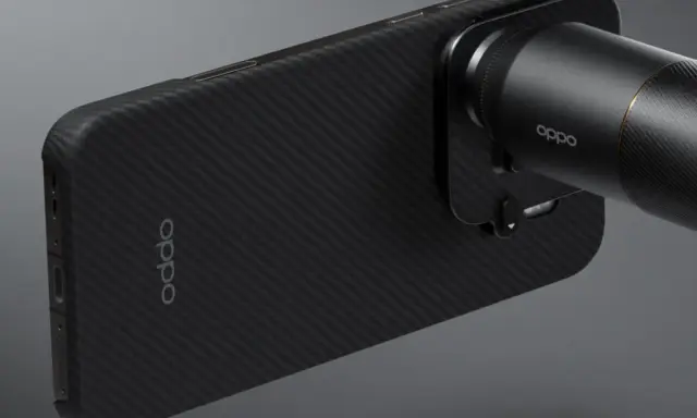 Czarny telefon Oppo z nakładką imitującą włókno węglowe i doczepionym obiektywem. Czy to ten, który telefon ma najlepszy aparat?