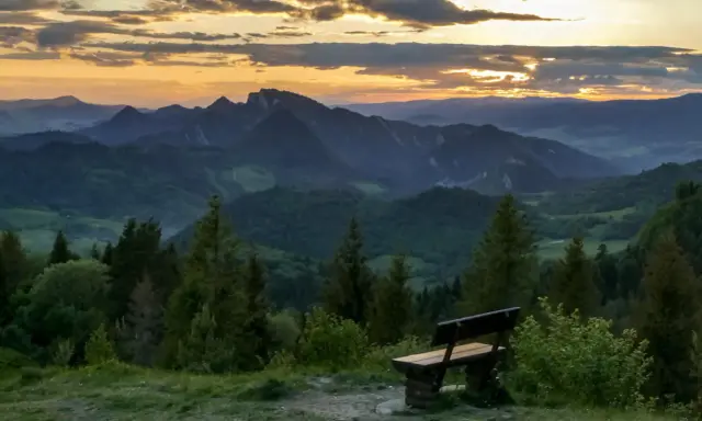 Wysoki Wierch: Szlaki, widoki 360°. Zaplanuj idealną wyprawę w Pieniny.