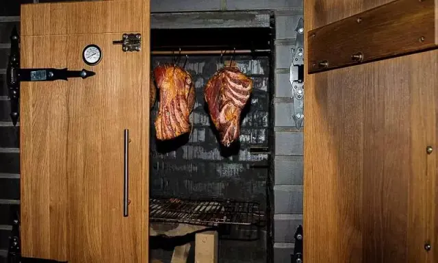Wędzarnia z grillem murowana: zbuduj sam! Koszty, projekty, porady