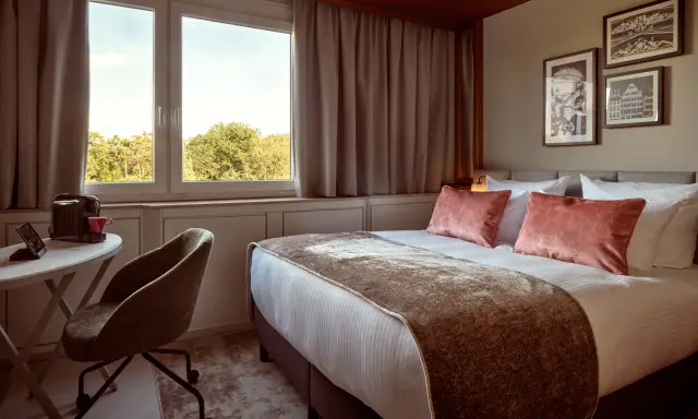 Leonardo Hotel Frankfurt City South: Lage, Zimmer & Services