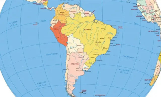 Mapa Ameryki Południowej. Gdzie jest Kolumbia? Znajduje się na północnym zachodzie kontynentu, obok Wenezueli i Peru.