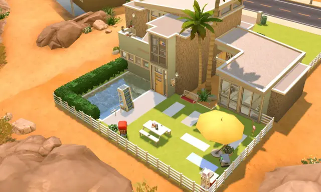 Nowoczesny domek The Sims 4 z basenem, grillem i żółtym parasolem. Idealne miejsce na letnie przyjęcie w pustynnym klimacie.