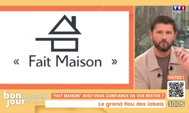 Logo "Fait Maison" sur un fond blanc, avec un homme à droite. Le débat porte sur la cuisine faite maison et la confiance dans les restaurants.