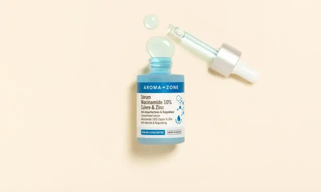 Sérum Niacinamide 10% Cuivre & Zinc Aroma-Zone, idéal pour une utilisation anti-imperfections et régulatrice.