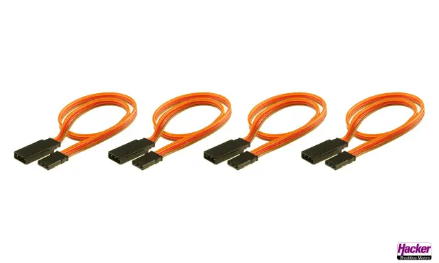 Vier orangefarbene servo verlängerungskabel mit schwarzen Steckern, ideal für Modellbauprojekte.