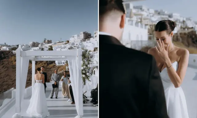 Wzruszona panna młoda ociera łzy podczas ceremonii na Santorini. Choć nie mam świadków na ślub, czuję się kochana.