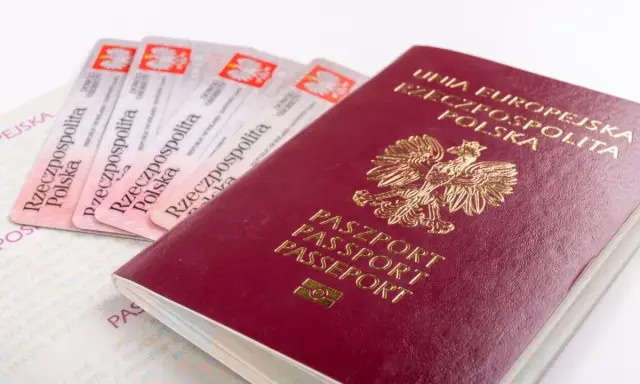 Polskie paszporty i dowody osobiste. Czy do Norwegii potrzebny jest paszport? Tak, jeśli nie masz dowodu osobistego.