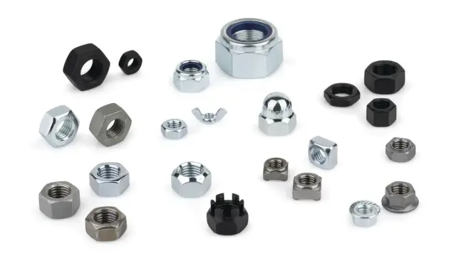 Variedad de tipos de tuercas: hexagonales, mariposa, ciegas y dentadas, en diferentes materiales y tamaños.
