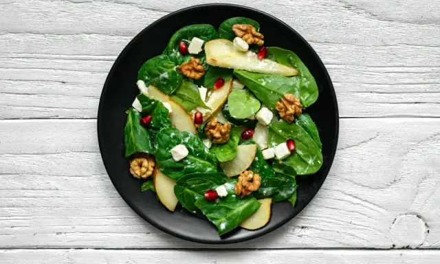 Insalata di Spinaci: Ricette Facili, Benefici e Consigli Perfetti
