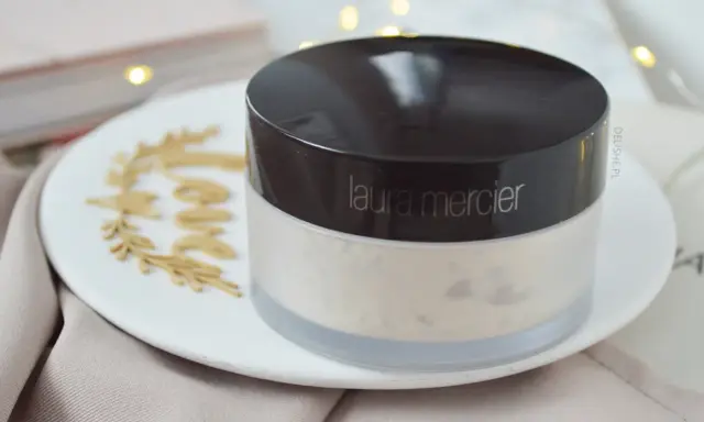 Laura Mercier Glow: Czy ten luksusowy puder jest wart swojej ceny?
