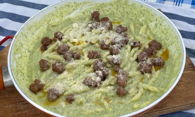 Pasta con salsiccia e zucchine: la ricetta perfetta e le varianti